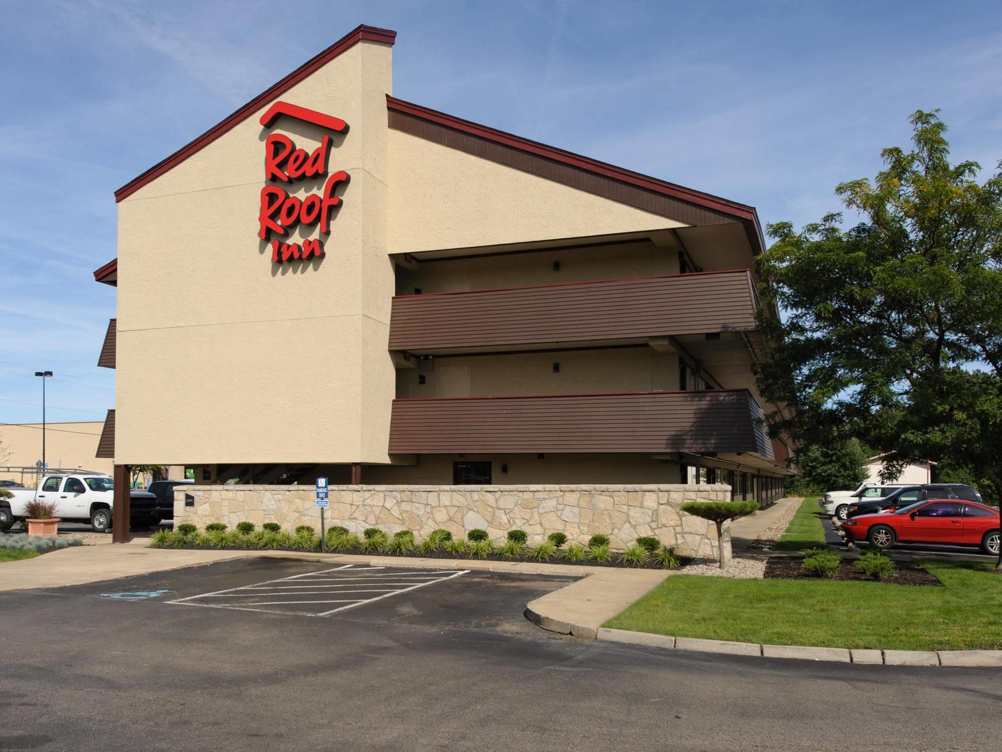Red Roof Inn Акрън Екстериор снимка